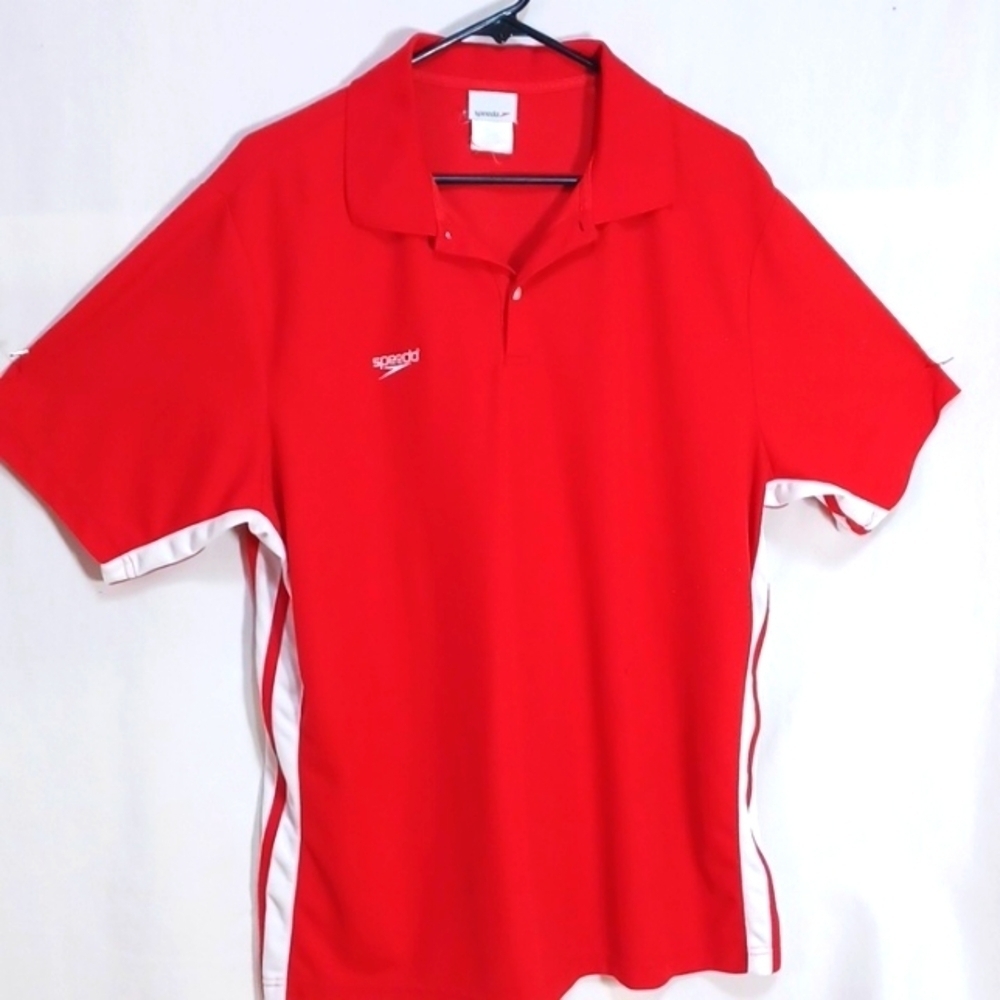 SPEEDO MENS SHIRT SIZE LARGE IN A BEAUTIFUL RED COTTON SPANDEX MATERIAL BLEND
